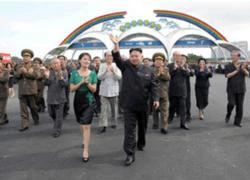 Ông Kim Jong-un thích đi giày đế cao