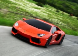 "Siêu tiết kiệm nhiên liệu" với Lamborghini Aventador LP700-4 2013