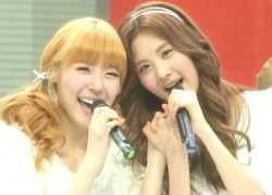 Tiffany và Seohyun (SNSD) đi xem concert của Wonder Girls