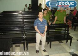 Vợ bị chồng đâm thủng tim vì nói "muốn đi đâu thì đi"