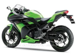 2013 Kawasaki Ninja 250: Cạnh tranh từng li với Honda CBR250R