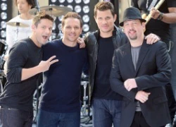 98 Degrees tái xuất tưng bừng