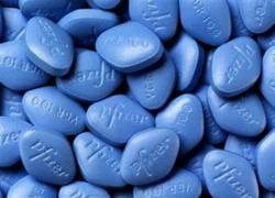 Anh: Dùng Viagra để giở trò đồi bại với trẻ em