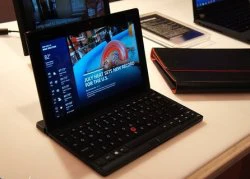 Ảnh thực tế Lenovo ThinkPad Tablet 2