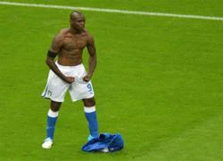 Balotelli và Hulk đổ bộ lên FIFA 13