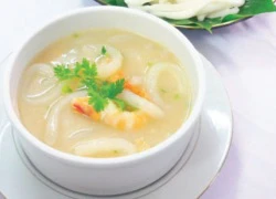 Bánh canh bột há cảo ngày mưa