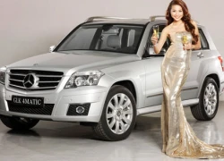 Chân dài Thanh Hằng trong tiệc rửa xe Mercedes-Benz