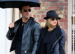 Jennifer Aniston đã đính hôn với Justin Theroux