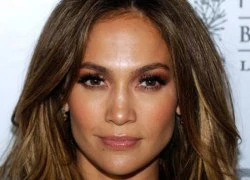 Jennifer Lopez khởi kiện tài xế riêng của mình