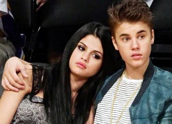 Justin Bieber sống chung với bạn gái Selena?