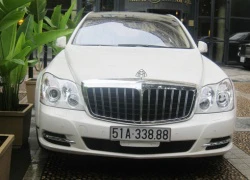 Siêu xe Maybach 62S và Phantom Rồng 'đối đầu' ở Hà Nội