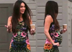 Megan Fox bụng bầu lớn vẫn diện giày cao