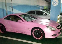 Mercedes SL 63 AMG độ màu hồng ở Trung Quốc