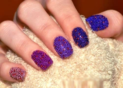 Mốt nail trứng cá Caviar trở lại