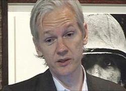 "Quả bom" ngoại giao mang tên Julian Assange