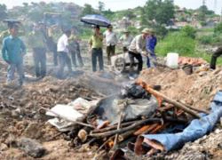 Quảng Ninh: Hàng chục tấn thực phẩm &#8220;bẩn&#8221; liên tiếp tuồn vào nội địa