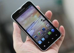 Smartphone Android 4.0, màn hình rộng, giá 3,6 triệu đồng