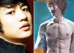 'Sốt' vì thân hình 'chuẩn như tượng' của Minho