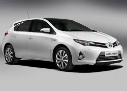 Toyota Auris 2013 chính thức 'bước ra ánh sáng'