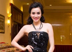 Trang Nhung đeo bộ trang sức hơn 300 triệu đồng