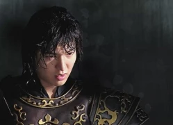 "Tướng quân" Lee Min Ho suýt chết đuối