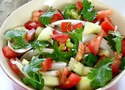 [Chế biến] &#8211; Salad dưa chuột và cà chua