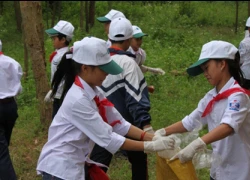 "Cô ơi, mẩu thuốc lá có phải là rác không ạ?"