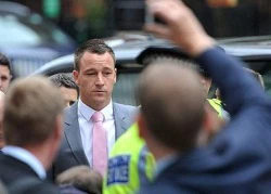 John Terry lĩnh án phạt nặng vì scandal phân biệt chủng tộc