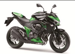 Kawasaki Z800 và ZX-6R 2013 gầm rú trong nhà kho