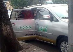 Lái xe taxi trộm tài sản của đồng nghiệp