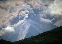 Núi lửa phun trào dữ dội ở Guatemala, hàng chục ngàn người sơ tán