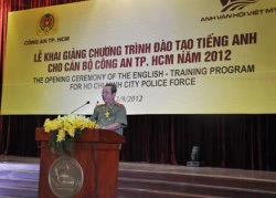 Sếp công an học Anh văn