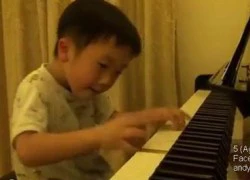 Thần đồng piano 5 tuổi gây sốt