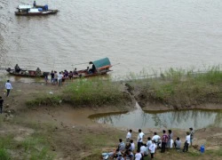 Thanh niên nhảy cầu Thăng Long