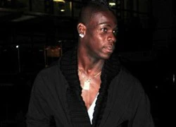 Balotelli bị người đẹp phũ phàng từ chối