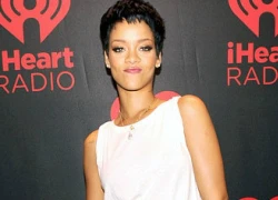 Bản đặc biệt album mới của Rihanna giá hơn 5 triệu đồng