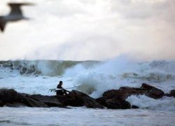 Bão Sandy phá hủy hơn 130.000 ngôi nhà ở Cuba, tiến vào Mỹ