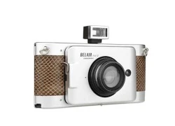 Belair X 6-12: Máy ảnh dành riêng cho thể loại Lomography