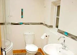 Bị đánh tới chết vì nhìn trộm tại toilet nữ