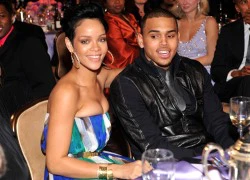 Bố Rihanna muốn con gái lấy Chris Brown