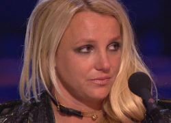 Britney khóc khi thí sinh "X Factor" quên lời