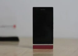 Cận cảnh Sony Xperia P màu hồng tại VN