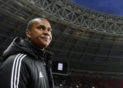 Gullit: Người ta ghét Ronaldo vì ghen tỵ vẻ đẹp trai