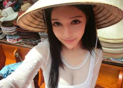 Hot girl Trung Quốc ngây thơ, đẹp dịu dàng với nón lá Việt