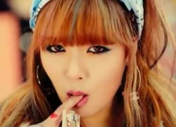 HyunA làm fan tan chảy với MV "nóng"