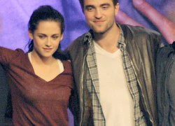 Kristen Stewart đi ăn tối cùng Robert Pattinson