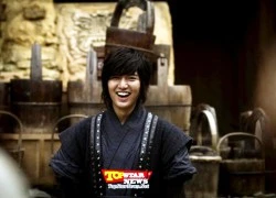 Lee Min Ho siêu dễ thương trong hậu trường Faith