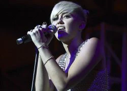 Miley Cyrus vừa ngầu vừa thanh lịch