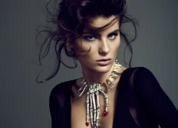 Ngắm siêu mẫu Isabeli Fontana nóng bỏng đầy đam mê!