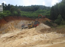 Nhức nhối nạn khai thác "lậu" tài nguyên đất